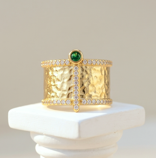 EMERALD CHARM