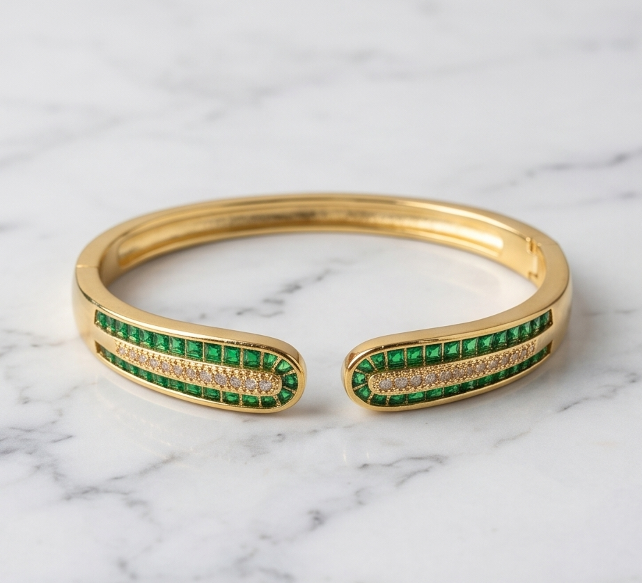 EMERALD LUXE