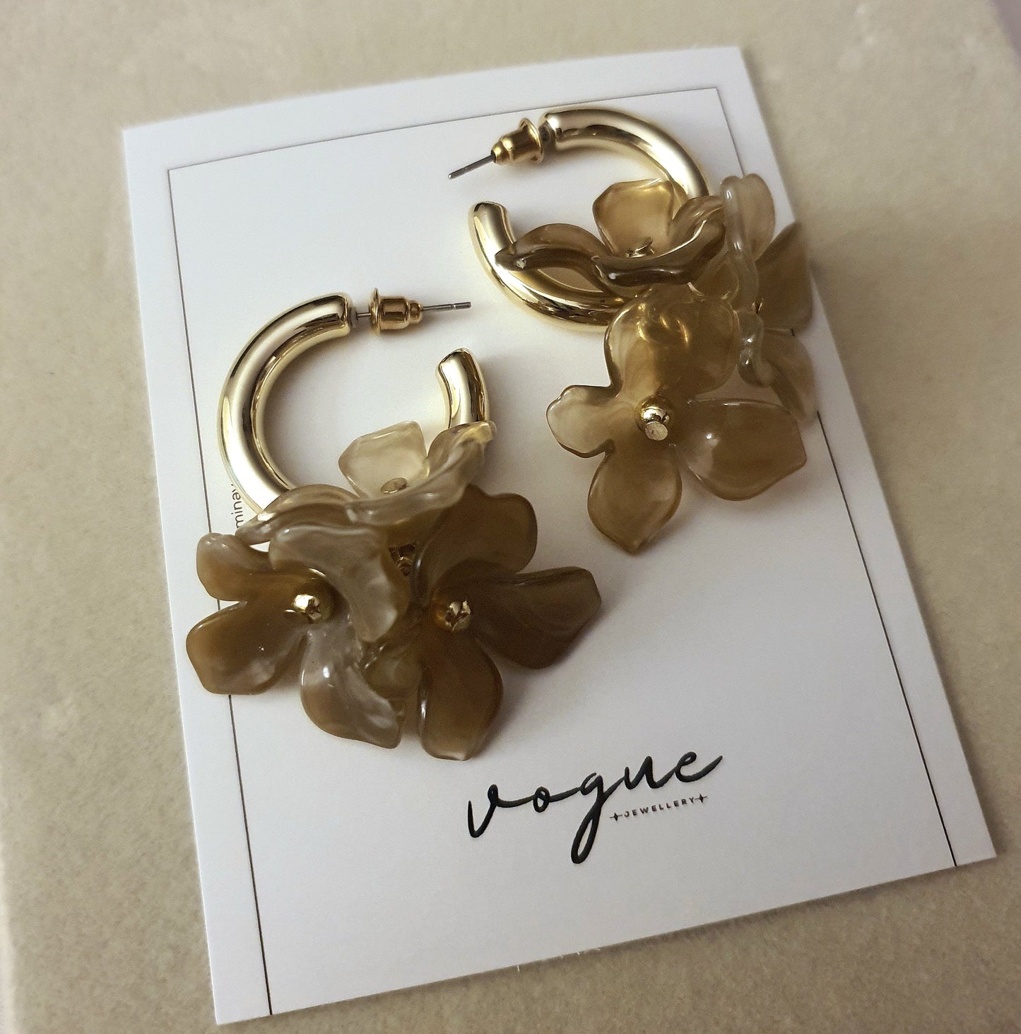 FLORAL HOOPS