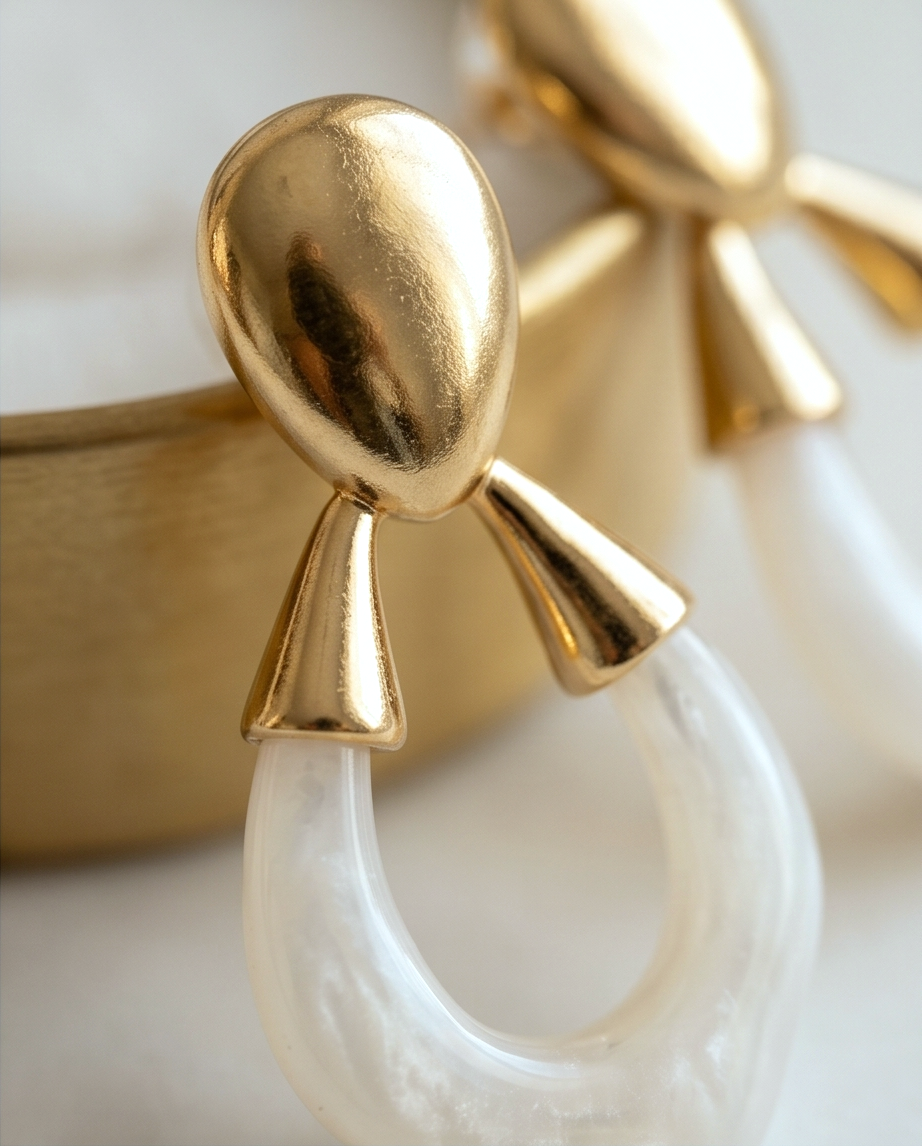 ACRYLIC IVORY DROPS