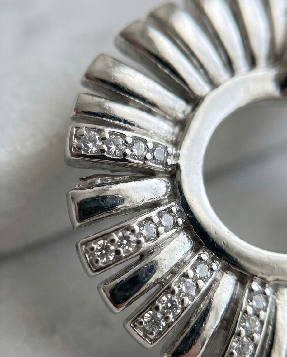 SPIRAL PAVÉ