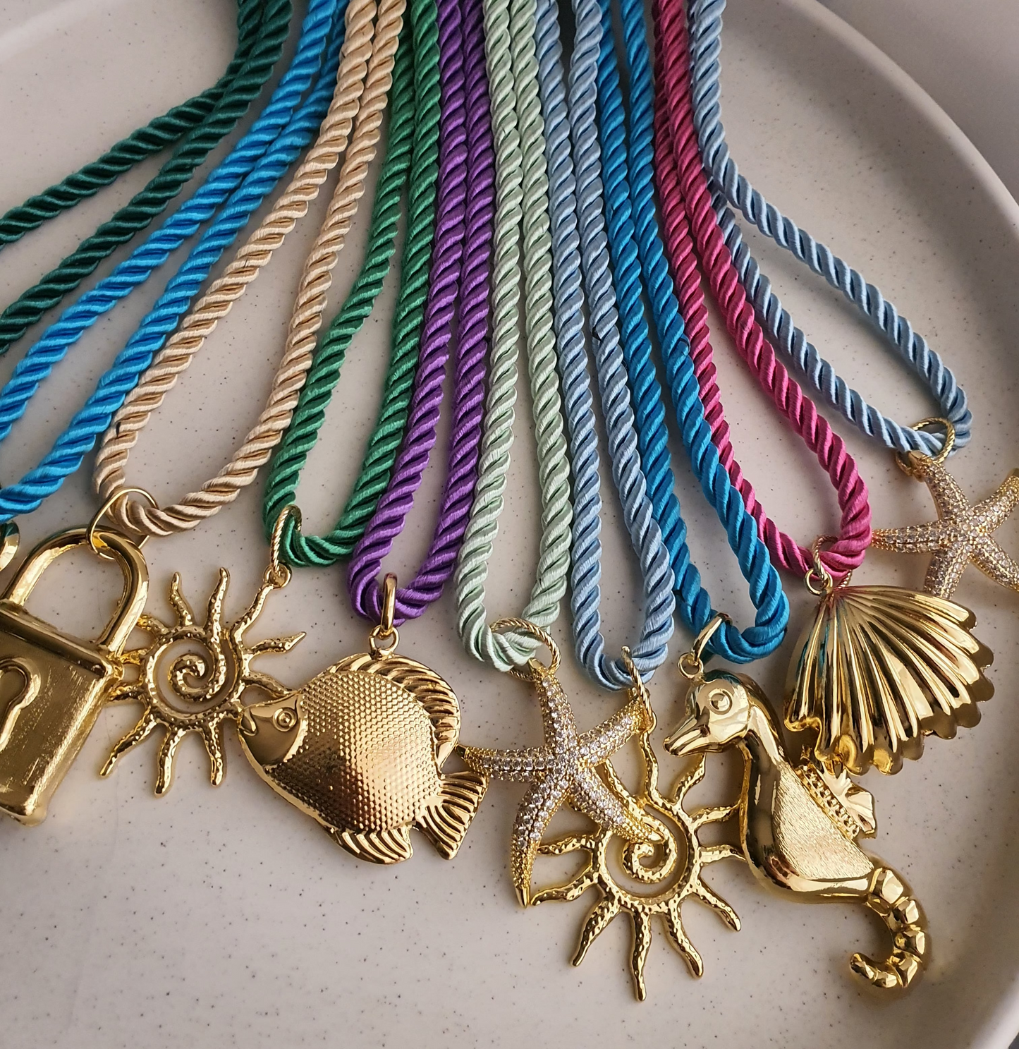 ROPE CHARM